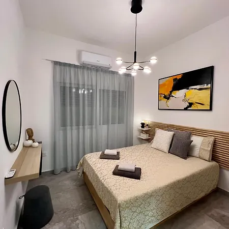 Fatcow Hotel Livadhia